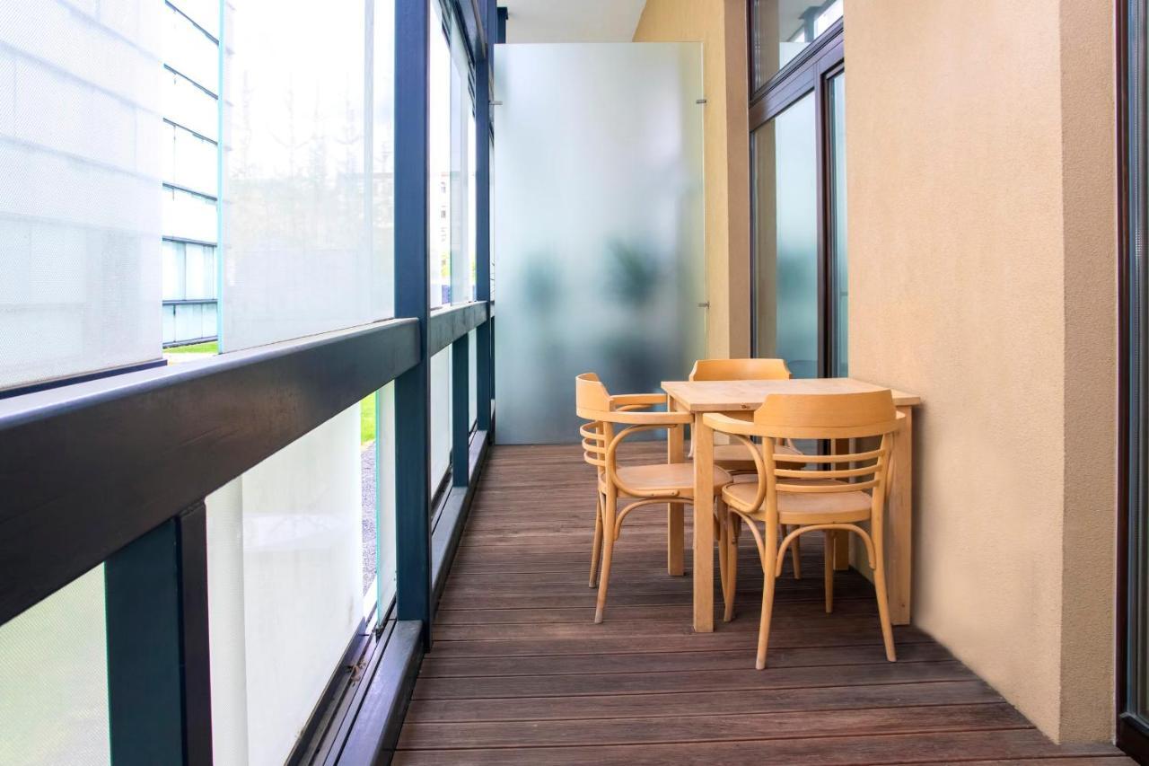 Modern Apartment With Terrace And Air Conditioning Prag Eksteriør billede