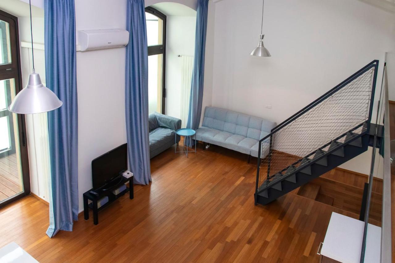 Modern Apartment With Terrace And Air Conditioning Prag Eksteriør billede